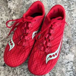 Saucony Racing Vendetta Red track Shoes with spikes- size 7.5 Gently used